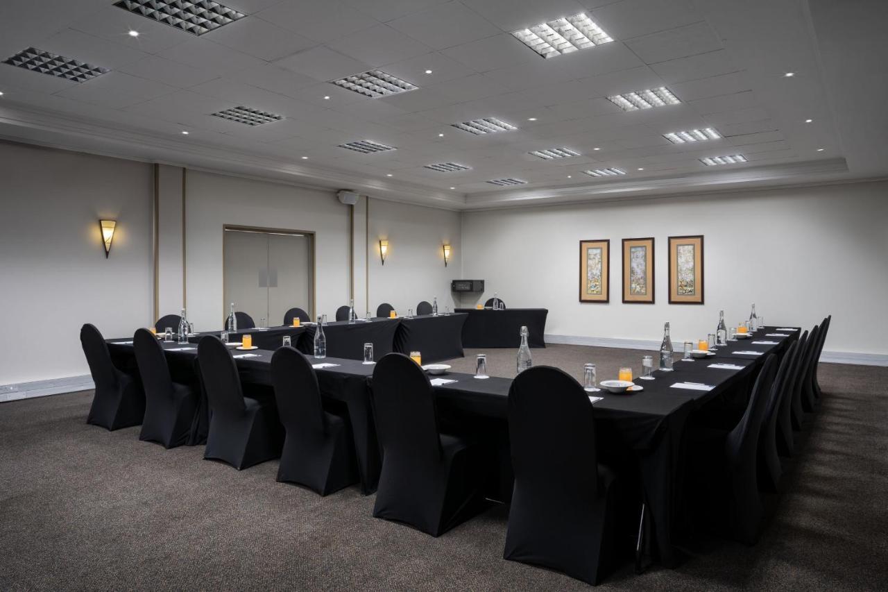 Protea Hotel By Marriott Karridene Beach Amanzimtoti Buitenkant foto