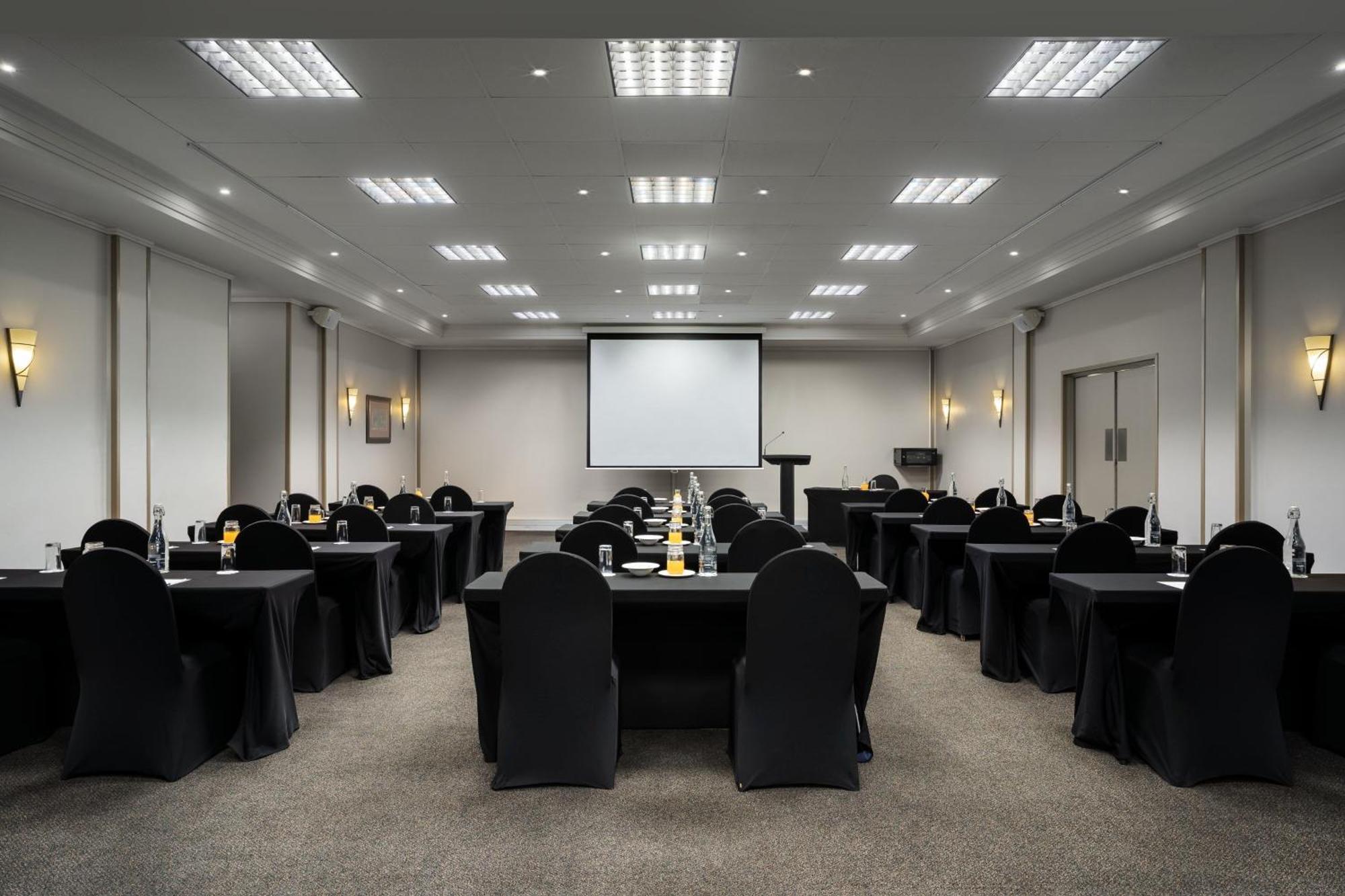 Protea Hotel By Marriott Karridene Beach Amanzimtoti Buitenkant foto