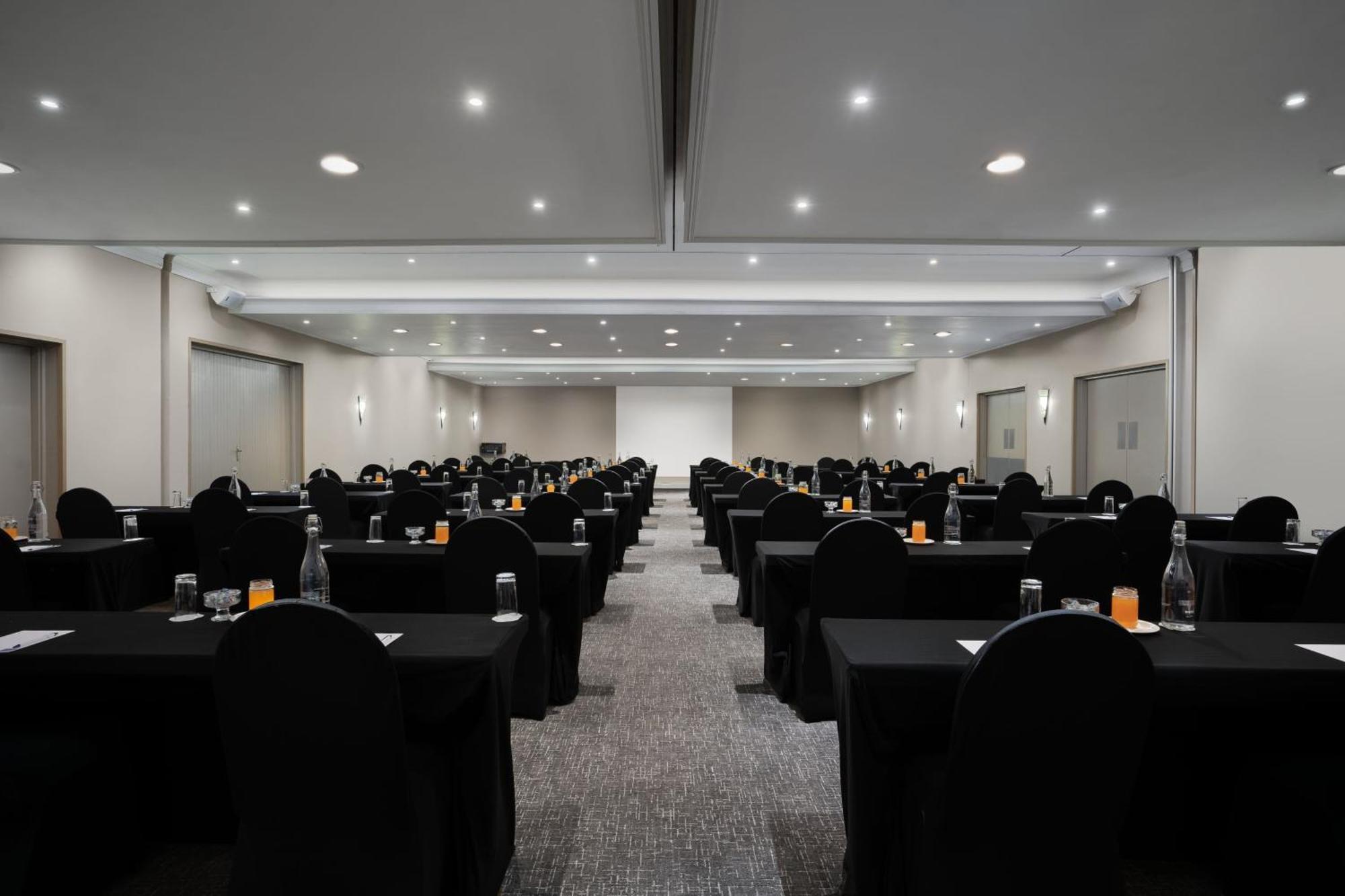 Protea Hotel By Marriott Karridene Beach Amanzimtoti Buitenkant foto