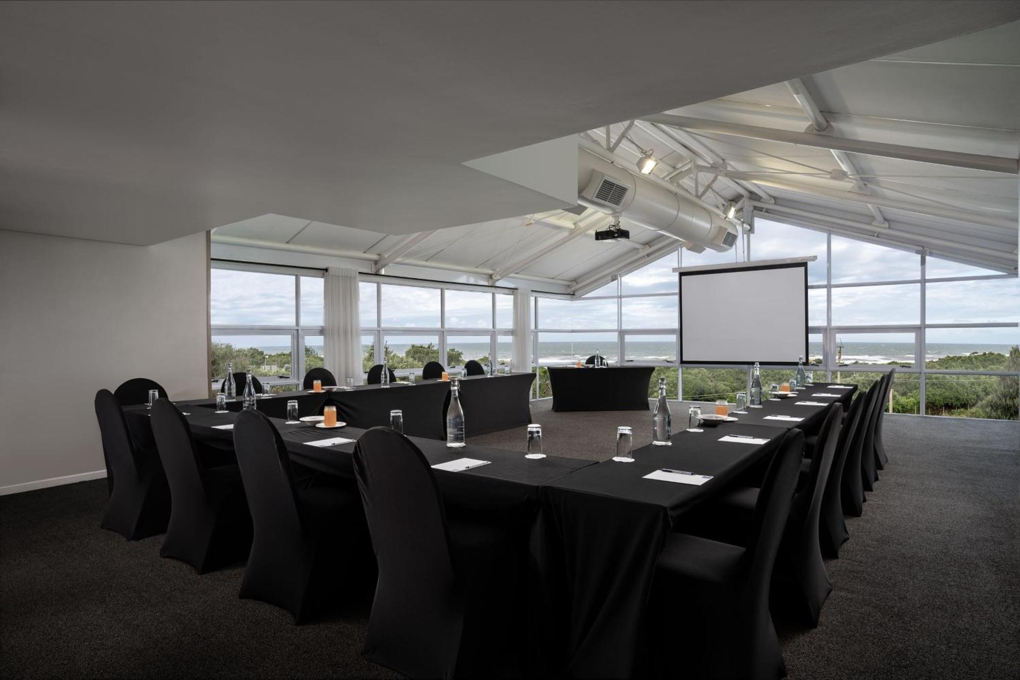 Protea Hotel By Marriott Karridene Beach Amanzimtoti Buitenkant foto