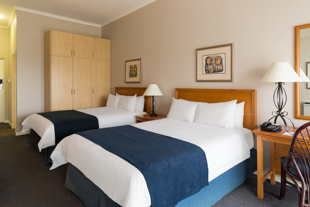 Protea Hotel By Marriott Karridene Beach Amanzimtoti Buitenkant foto