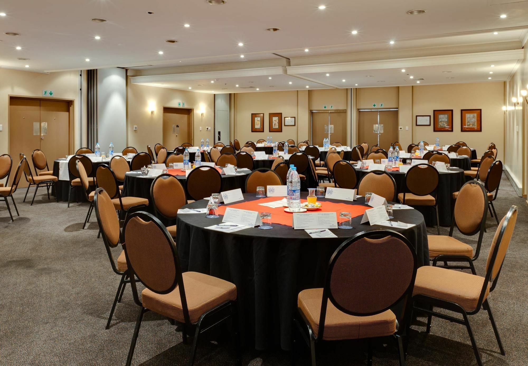 Protea Hotel By Marriott Karridene Beach Amanzimtoti Buitenkant foto