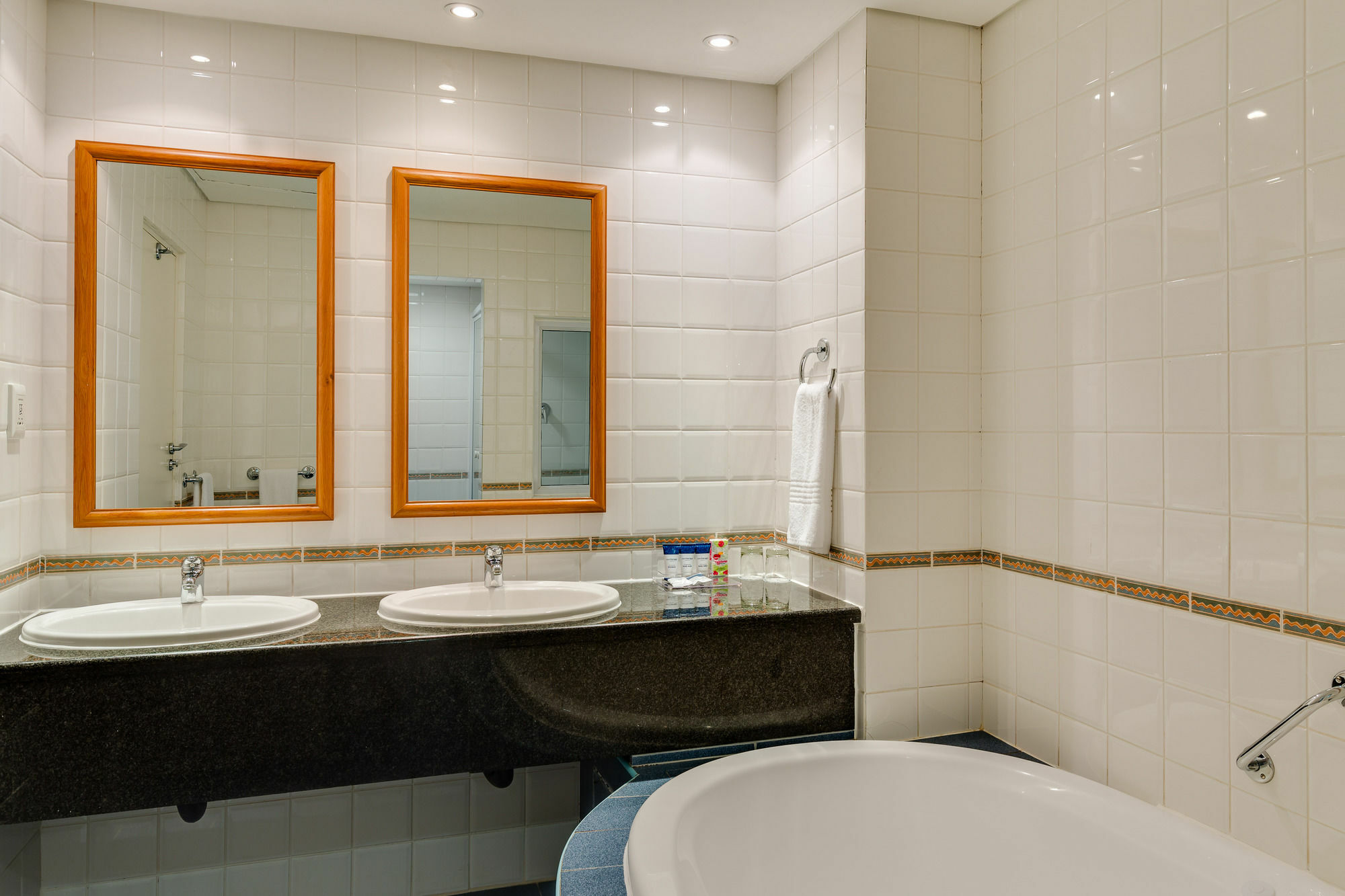 Protea Hotel By Marriott Karridene Beach Amanzimtoti Buitenkant foto