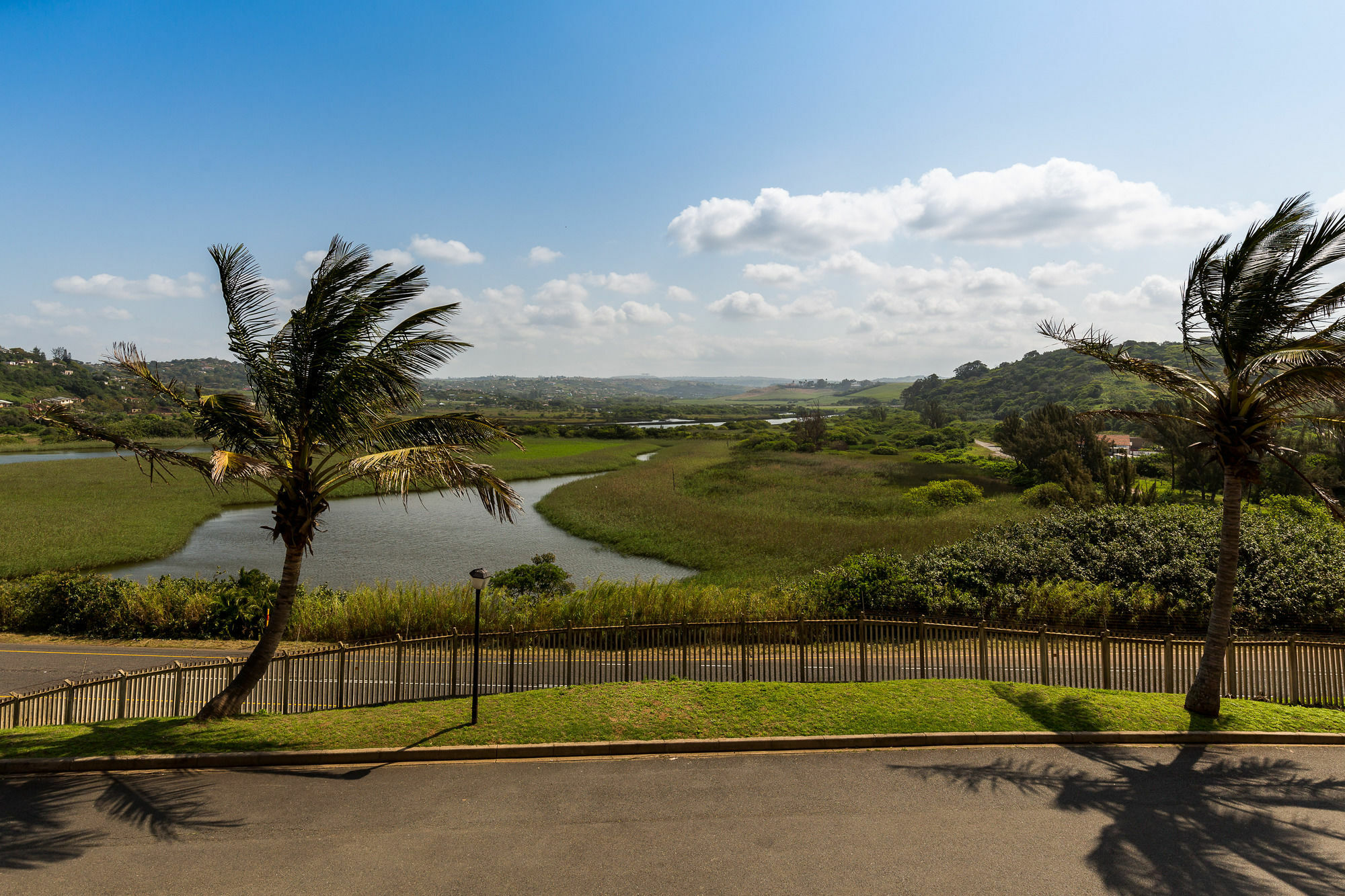 Protea Hotel By Marriott Karridene Beach Amanzimtoti Buitenkant foto