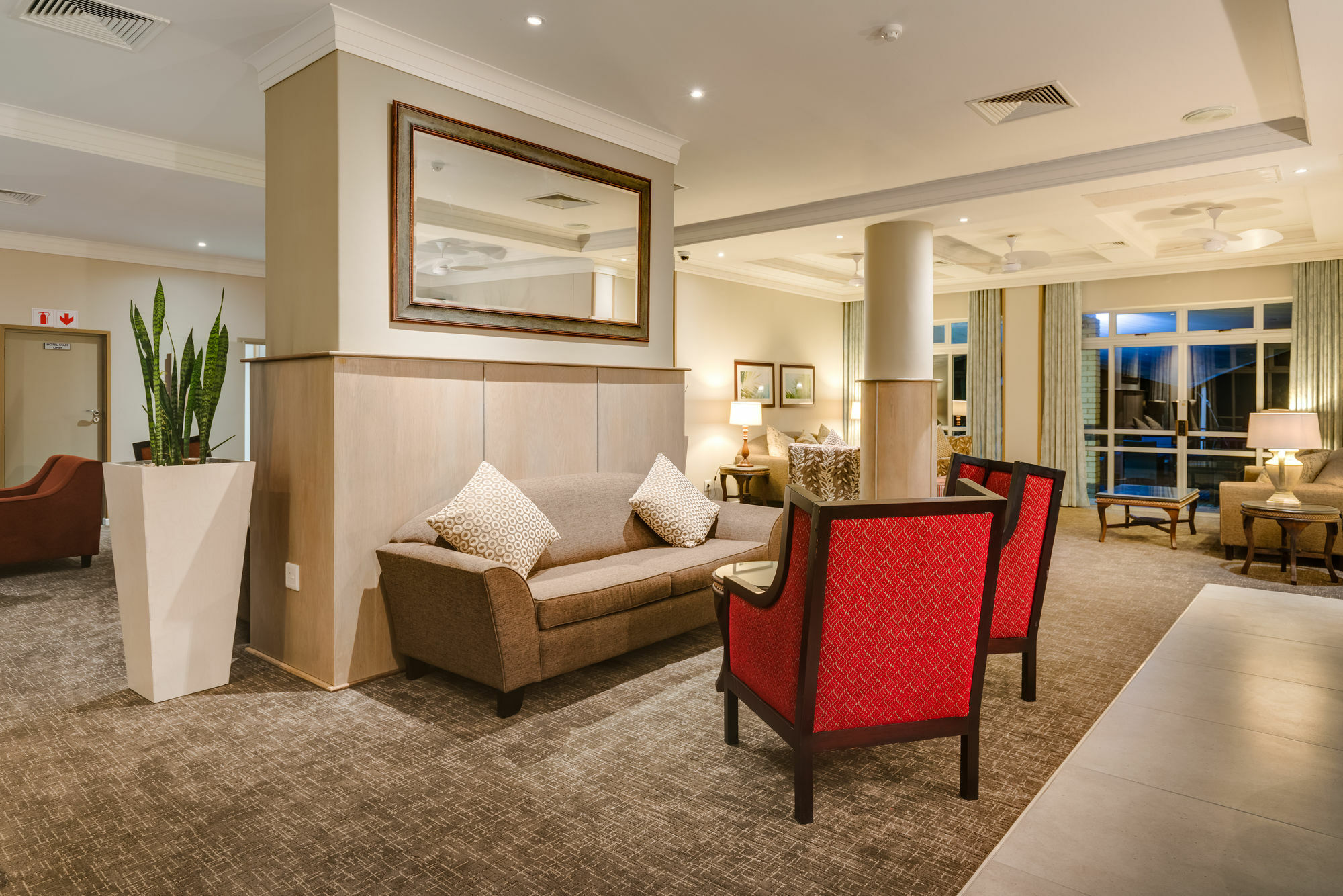 Protea Hotel By Marriott Karridene Beach Amanzimtoti Buitenkant foto